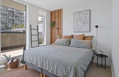 Killarney Apartment | Stylish and Contemporary with a Private Terrace and BBQ