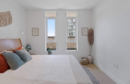 Killarney Apartment | Stylish and Contemporary with a Private Terrace and BBQ