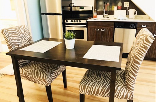 North End Condo | STYLISH DOWNTOWN CONDO NEAR GREAT RESTAURANTS AND CAFES
