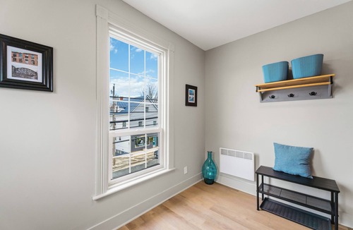 Windsor Apartment | Stylish Windsor Suite Near Wineries & Fundy Coast