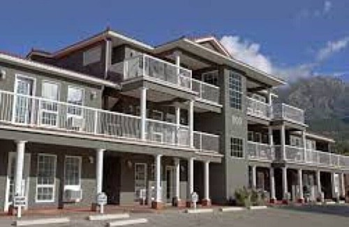 East Kootenay Condo | SUNCHASER RIVERSIDE VILLAS