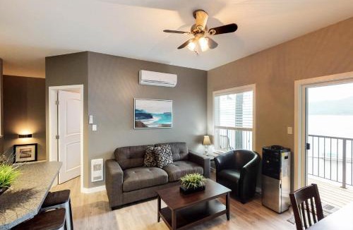 Christina Lake House | Sunshine Beach