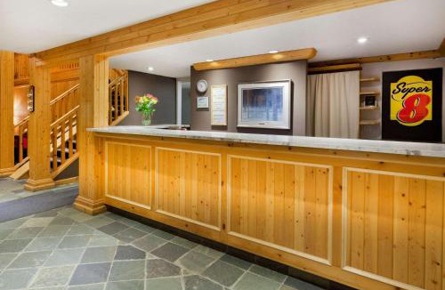 Valemount Hotel | Super 8 by Wyndham Valemount