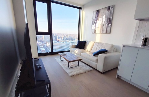 Quartier des Spectacles Apartment | Superbe Condo Neuf 100% Meublé et Équipé au Coeur du Quartier des Spectacles