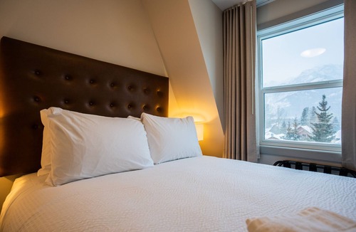 Banff Apartment | Superior Three Bedroom Apartment