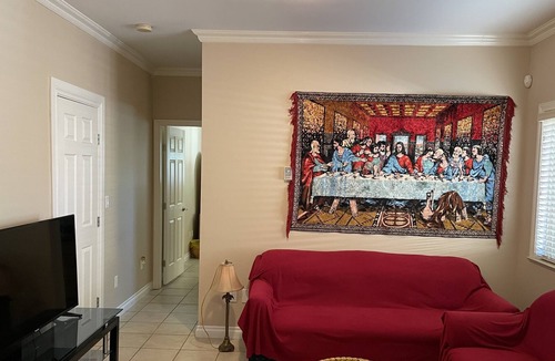 Delta Bed & Breakfast | SuperSuite! 2 BR, Free Parking & Great Location