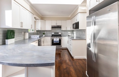 Surrey House | Surrey City Escape with Pool and Hot Tub