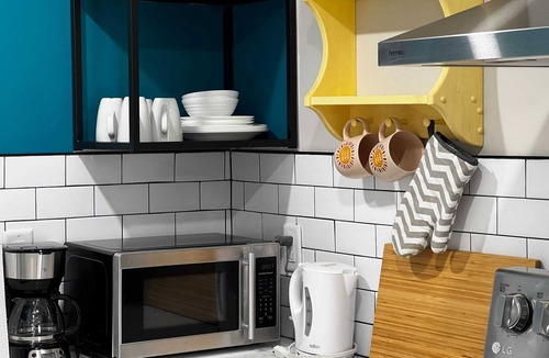 Downtown Apartment | Swedish House, Bright and Modern Downtown Retreat