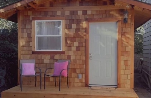 Langford Cottage | Sweet Pea Carriage House! Fully private, luxurious, and centrally located!