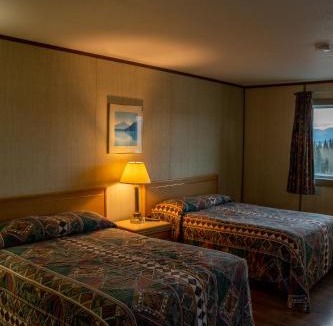 Destruction Bay Hotel | Talbot Arm Motel