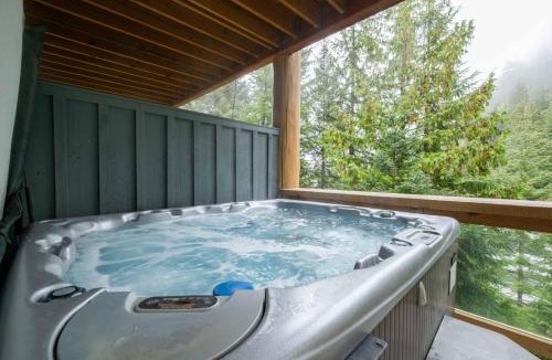 Nordic Estates House | Taluswood 14 by Outpost Whistler