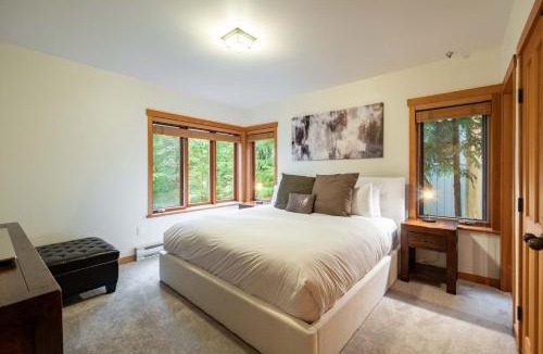 Nordic Estates House | Taluswood 14 by Outpost Whistler