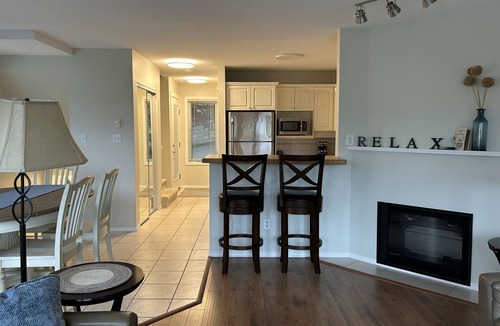 Regional District of Nanaimo Hotel | Tanglewood 19 is steps to the Ocean! Located Ocean level on Rathtrevor Beach