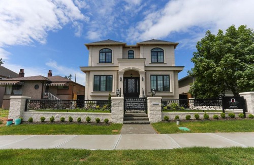 Marpole Apartment | Tasteful 2 BR Suite Near Marine Gateway
