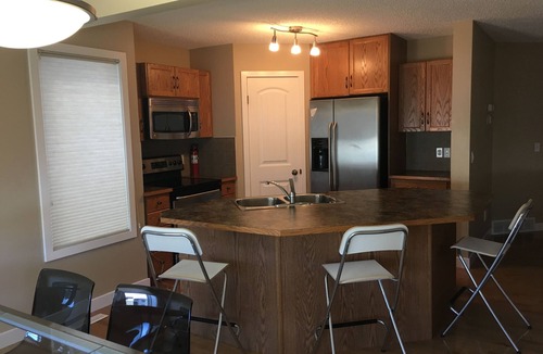 Panorama Hills House | Tastefully Furnished Comfortable and Quiet 3 bed, 2.5 bath in nice neighborhood