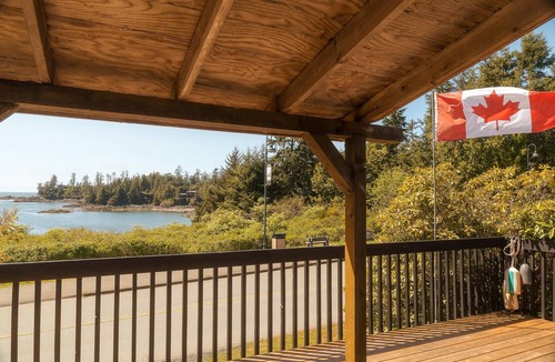 Ucluelet Cottage | The 2 Bedroom Lodge with Full Kitchen private bathroom and Ocean View