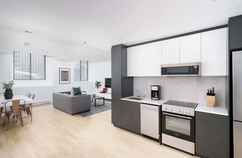 Old Montreal Apartment | The Alexander–King Suite|4 Guests|Old Mtl