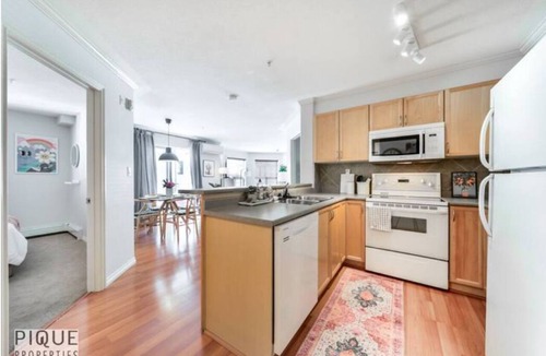 Downtown Edmonton Condo | The Breakfast Club Suite - KingBed& AC - Patio - UG Park