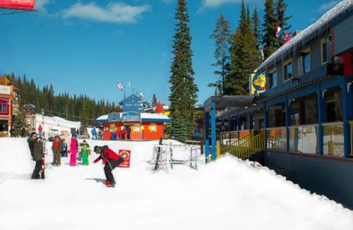 Silver Star Mountain Hotel | The Bulldog Hotel