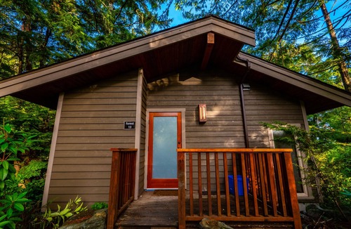 Ucluelet Condo | The Cabins - 2 Bedroom - Rainforest Upper Canopy!