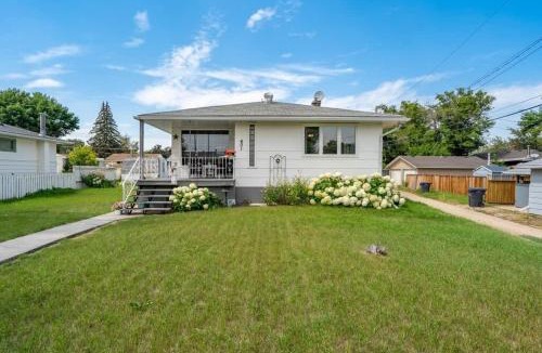 Drumheller House | The Coal Stone throw away from Red Deer River 2BR House