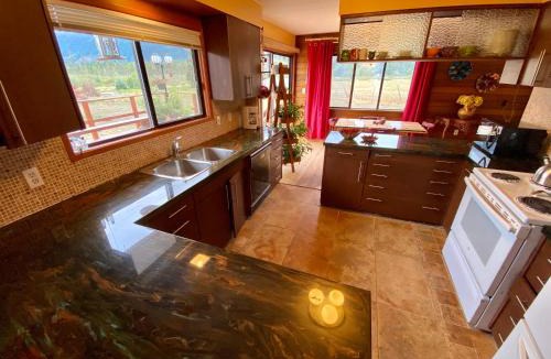 Port Alberni House | The Country Barn