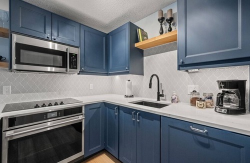 East Kootenay Condo | The Cozy Cork | Toby Chair | Sauna | Resort Access