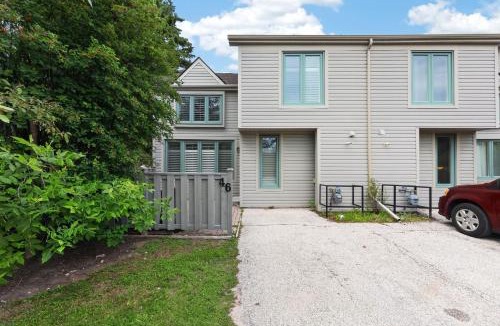Collingwood Villa | The Family Escape Townhome