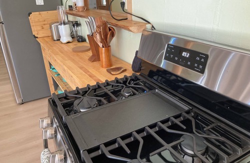 Whaletown Cottage | The Garden House - Unique spacious stay in Whaletown