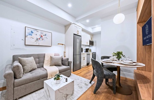 Riverdale Apartment | The Gerrard | Brand New Group Basement CN Tower Base