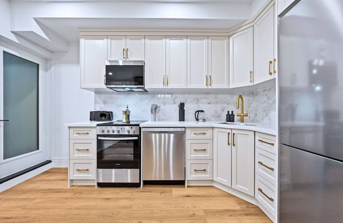 Riverdale Hotel | The Gerrard Group Basement CN Tower Transit Base