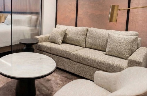 Englemount - Lawrence Apartment | The Glenhill Hotel