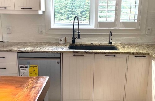 Springbank Apartment | The Great Grizzly Getawaynn