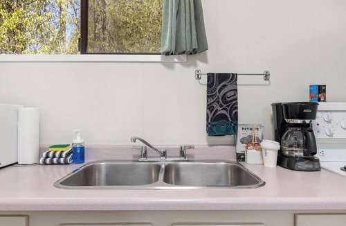Mount Currie Hotel | The Hitching Post Motel