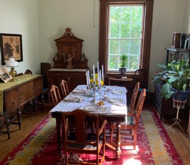 Niagara-on-the-Lake Bed & Breakfast | The House of Elsie Bed and Breakfast