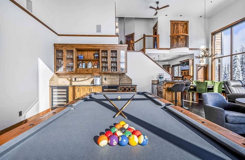 Big White Ski Resort Ski Chalet | The Inuksuk Lodge | Slope-Side Luxury Chalet