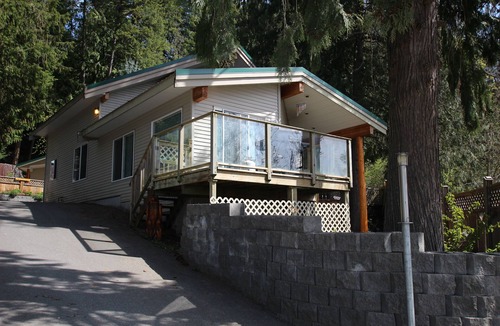 Blind Bay House | The Landing at Blind Bay Hideaway on the Shuswap
