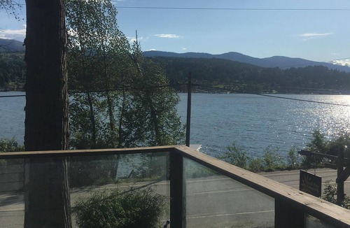 Blind Bay House | The Landing at Blind Bay Hideaway on the Shuswap