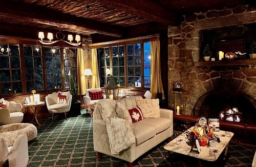 Sidney Hotel | The Latch Inn