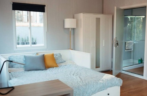 Sliammon Cottage | The Little Beach Side CottageA22