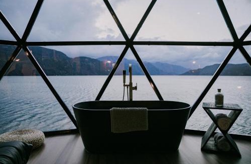 Harrison Hot Springs Cabin | The Lodge on Harrison Lake