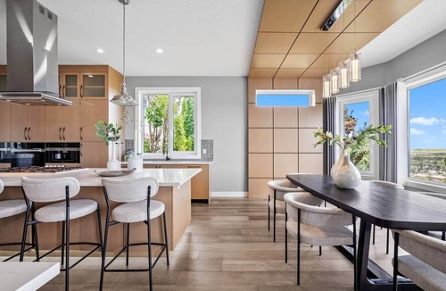 Southwest Calgary House | The Luxe - Elevated stay w/city views