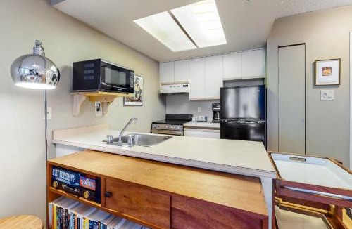 Upper Village Apartment | The Marquise 321