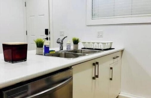 South Clearbrook House | The Mill Lake Getaway