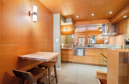 Whistler Village Condo | The Nest | Central, Luxury Unit | Free Parking