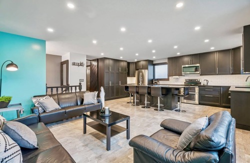 Sunnyside House | The Park House Retreat w/Hot Tub