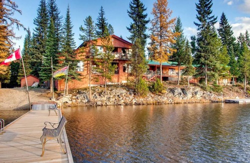 Idabel Lake Cabin | The Perch - Cabin on quiet Lake! 25 mins to Big While 35 mins to Kelowna