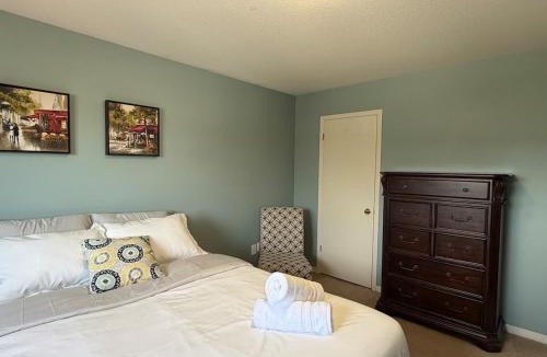 London House | The Pine Haven retreat with hot tub and fire pit