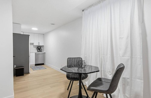 Northwest Edmonton Condo | The Pop Spot | 10 Min to Rogers | Blocks to 124st