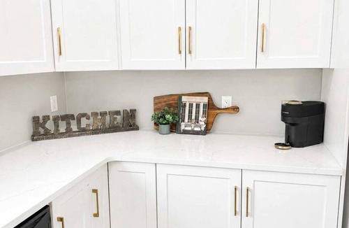 Palmerston Apartment | The Railtown Retreat
